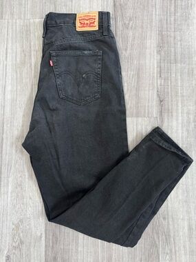 Levi Mom Jean